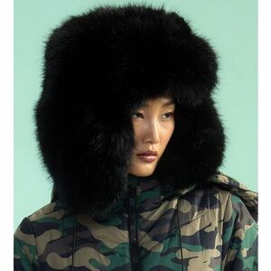 Cynthia Rowley BRAND NEW oversized hat